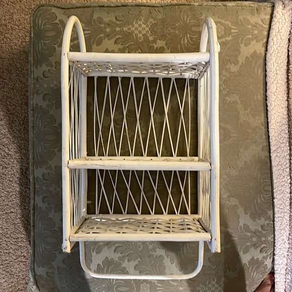 Vintage White Wicker Rattan 3 Tier Wall Shelf with Towel Bar-Boho MCM - Picture 2 of 6